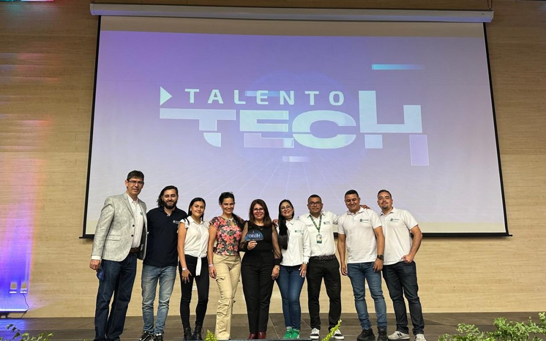 Forma parte del equipo de Talento Tech en la Región 2