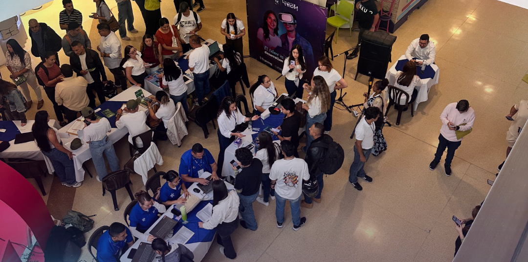 Caldas se conecta con las oportunidades y el aprendizaje en EMPLEATECH